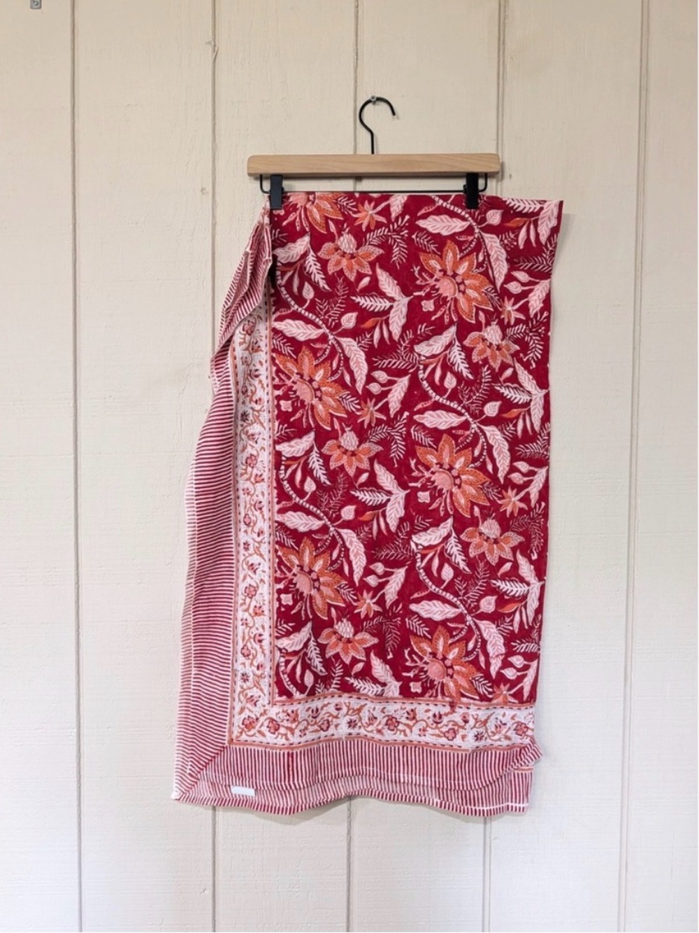 Julia Amory Red Floral Block Print Pareo Cotton Sarong Beach Wrap Scarf India - Picture 4 of 7